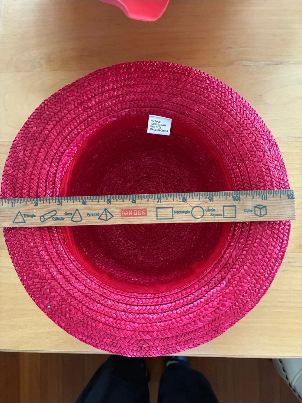 Red straw hat in EUC - Picture 3 of 4